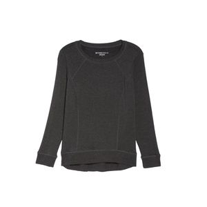 Beyond Yoga Raglan Crew Sweatshirt- grey, medium